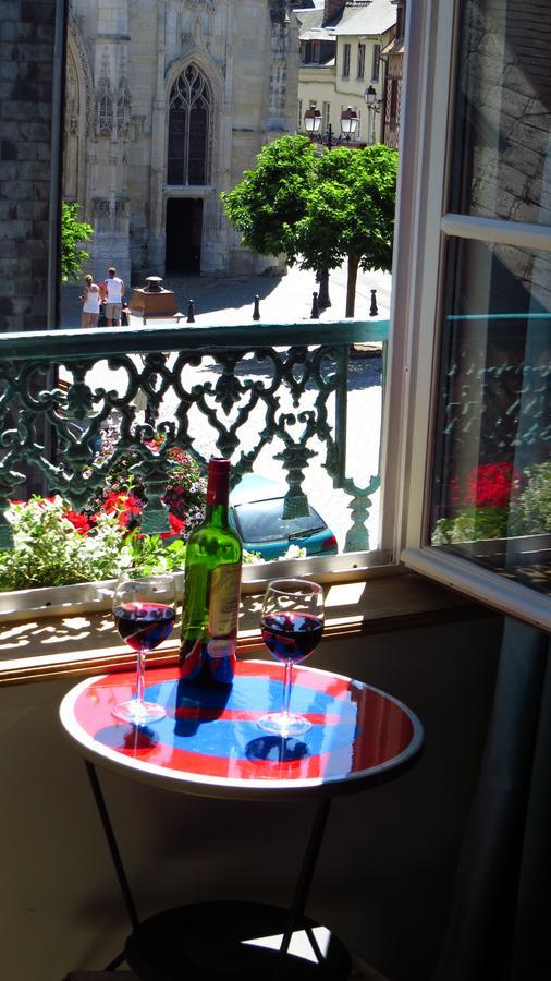 Appartement Le Notre Dame Honfleur Buitenkant foto